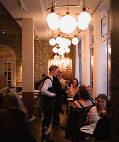 Low-lit RenMor at sunset